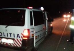 Șofer inconștient! A lovit cu mașina un pieton, l-a târât pe un pod și a fugit de la locul accidentului