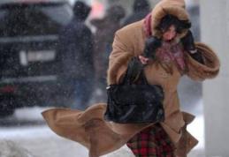 Se întoarce iarna! Ploi şi frig în majoritatea regiunilor ţării