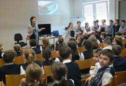 Călătorind pe aripi de teatru, cu Nenea Iancu de mână - FOTO