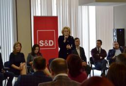 Organizația PES Activists Botoșani a sărbătorit la Predeal 10 ani de UE - FOTO