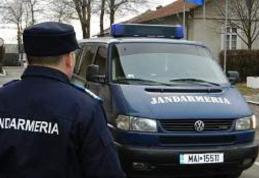 Amorezi amendați de jandarmi