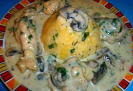 Ciulama de ciuperci cu usturoi