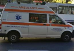 Angajat al unei fabrici de confecții accidentat la o mașină de capsat 