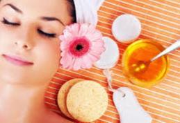 Mierea, ingredientul minune pentru pielea uscată