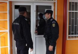 Tânăr cu interdicția accesului în locuri unde se consumă sau se servesc băuturi alcoolice, depistat de jandarmi într-un bar