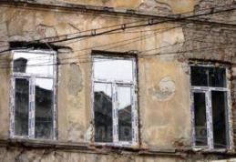 Începe numărătoarea faţadelor insalubre