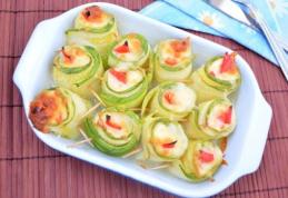 Rulouri de dovlecei cu brânză, la cuptor