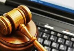 Un bărbat trebuie să-i dea 15.000 de lei unui polițist pe care l-a jignit pe Faceboook