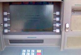 Iată cum îți pot fi furați banii din cont! Detaliul după care trebuie să te uiți la bancomat - FOTO