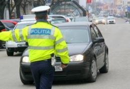 Poliţiştii din Botoșani, în razie! 58 de maşini, 90 de persoane și 15 de agenţi economici verificați!