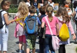 Vacanța de Paște 2017. Când se întorc elevii la școală, schimbare pe ultima sută de metri!