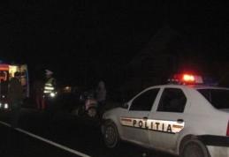 Accident la Dealu Mare. A căzut cu mașina într-o râpă după ce a sfărâmat un parapet!