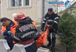 Momente cumplite pentru o femeie din Dorohoi după ce i-au luat foc hainele cu care era îmbrăcată - FOTO