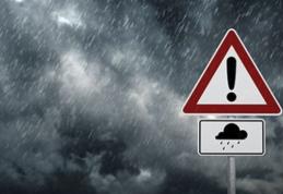 ANM a prelungit avertizările de precipitaţii şi vânt, urmează Cod portocaliu de ninsori