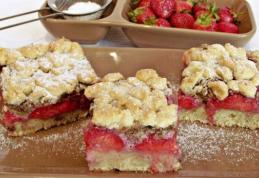 Crumble cu căpșune