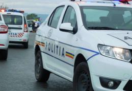 Tânăr cercetat de polițiști după ce a provocat un accident cu trei victime
