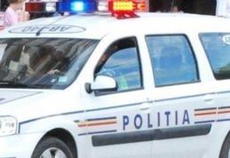 Inconştienţă în trafic. S-a urcat la volan în stare avansată de ebrietate și a distrus o mașină parcată regulamentar