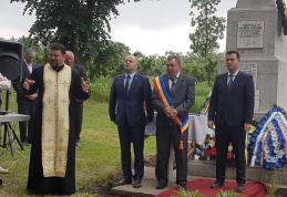 Ziua Eroilor marcată cu onoare în comuna Vlăsinești - FOTO