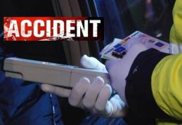 Rupt de beat nu a acordat prioritate și a lovit o maşină. Vezi ce alcoolemie avea!