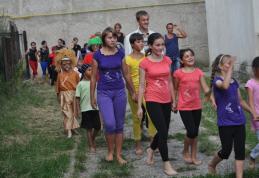 Spectacol oferit de copiii centrului Sarepta