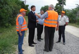 Lucrările experimentale pe drumul naţional Manoleasa – Rădăuţi Prut, verificate de prefectul judeţului - FOTO