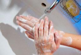 Greșeli care distrug microbii buni de pe piele