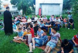Activitate religioasă la Dorohoi de „Sfinții Apostoli Petru și Pavel” - FOTO
