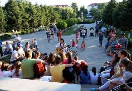 Seară feerică în parcul Cholet din Dorohoi - FOTO | VIDEO