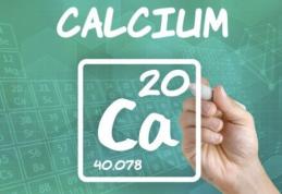 Calciul se asimilează mai ușor dacă provine din lapte sau din apa minerală?