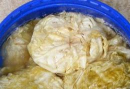 Când se pune, de fapt, varza la murat? Secrete pe care trebuie să le ştii!