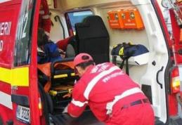 Copil lovit de o maşină după ce a traversat strada prin loc nepermis şi fără să se asigure