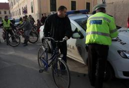 Bicicliștii, luați în vizor de polițiști. 36 dintre ei au fost amendați!