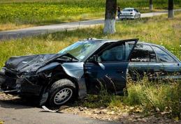 Un bărbat din Havârna băut şi fără permis de conducere, a băgat un copil în spital!