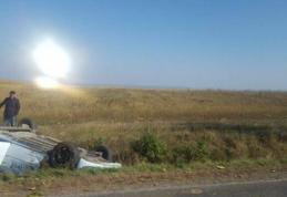 Accident spectaculos! Un șofer s-a răsturnat cu mașina lângă Mănăstirea Zosin!