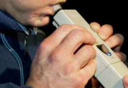 Şofer din Broscăuți depistat băut la prima oră a dimineţii