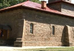 Biserica din piatră de la Costineşti – Leorda, va fi resfinţită, duminică, de PS Calinic Botoşăneanul