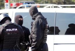 Percheziţii desfăşurate la această oră de poliţiştii din Botoşani, la persoane bănuite de contrabandă cu ţigarete