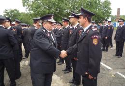 113 pompieri avansaţi în grad
