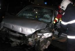 Accident provocat de un adolescent băut și fără permis. Băiatul ar fi furat mașina!