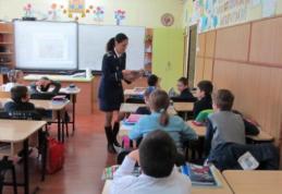 Activităţi de informare în rândul copiilor, pentru prevenirea delicvenţei juvenile şi a victimizării minorilor