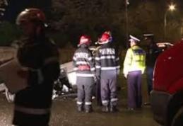 Un tânăr din Şendriceni a ajuns la spital după ce a intrat cu mașina în mai mulţi copaci de pe marginea drumului