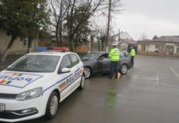 Record de infracţiuni: beat şi fără permis, a furat o mașină și a provocat un accident