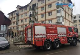 Garsonieră din Dorohoi inundată de fum! Pompierii au intervenit pentru prevenirea extinderii incendiului - FOTO