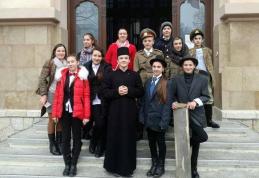 Şcoala Cordăreni la Festivalul de teatru bilingv „Eugen Ionescu” de la Buzău - FOTO