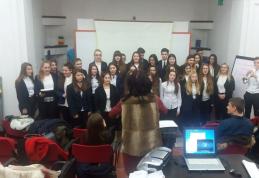 Colegiul Național „Grigore Ghica” Dorohoi: Clopotul reîntregirii - FOTO