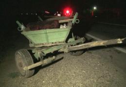 ACCIDENT! Două persoane rănite după ce căruța în care se aflau a intrat într-un cap de pod!