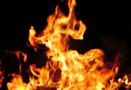 Acoperiş aprins de un coş de fum neprotejat