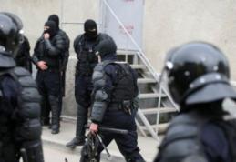Percheziţii în casele a șase botoșăneni. Vezi ce au descoperit de mascaţii