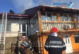 Incendiu puternic izbucnit pe strada Mihai Viteazu din Dorohoi! Două locuințe au fost afectate – VIDEO / FOTO