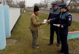 Activităţi preventive desfăşurate de poliţişti în comuna Vorona - FOTO